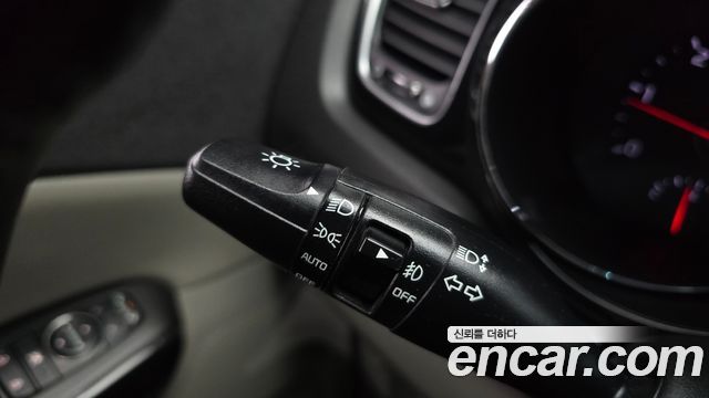 Kia Carnival 9-seater Prestige 2018 — фото 35