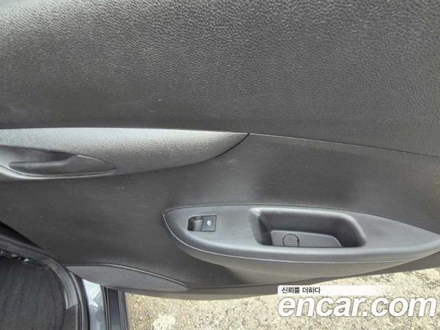 Chevrolet Spark LS Basic 2019 — фото 21