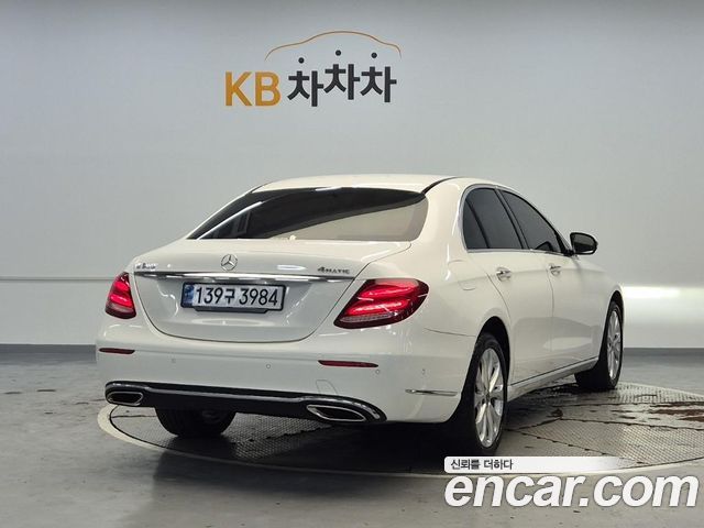 Mercedes-Benz E-Class (W213) E300 4MATIC Exclusive 2020 — фото 3