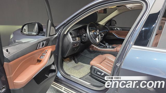 BMW X5 (G05) xDrive 45e xLine 2022 — фото 10