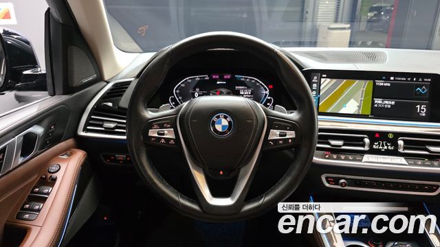 BMW X5 (G05) xDrive 45e xLine 2022 — фото 12