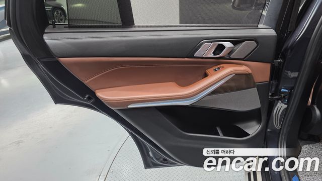 BMW X5 (G05) xDrive 45e xLine 2022 — фото 25