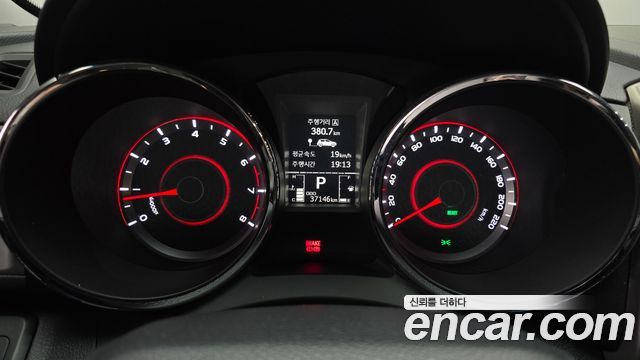 KG Mobility (SsangYong) Tivoli LX 2WD 2016 — фото 8