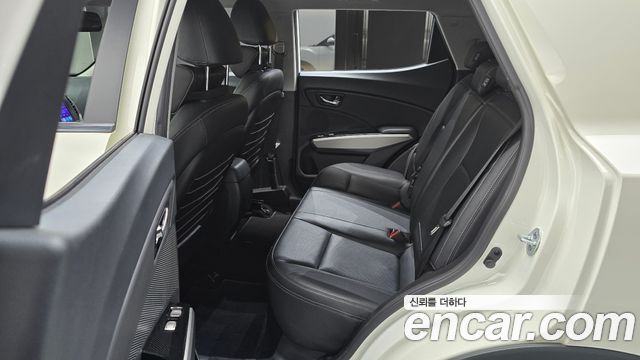 KG Mobility (SsangYong) Tivoli LX 2WD 2016 — фото 12