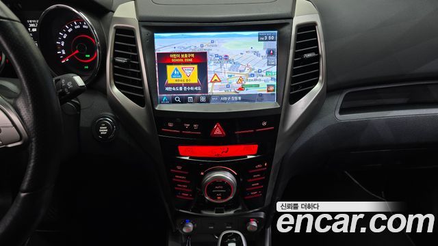 KG Mobility (SsangYong) Tivoli LX 2WD 2016 — фото 16
