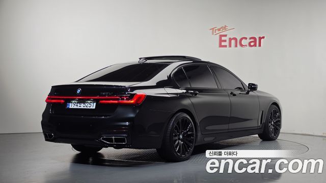 BMW 7 Series (G11) 750Li xDrive 2018 — фото 2