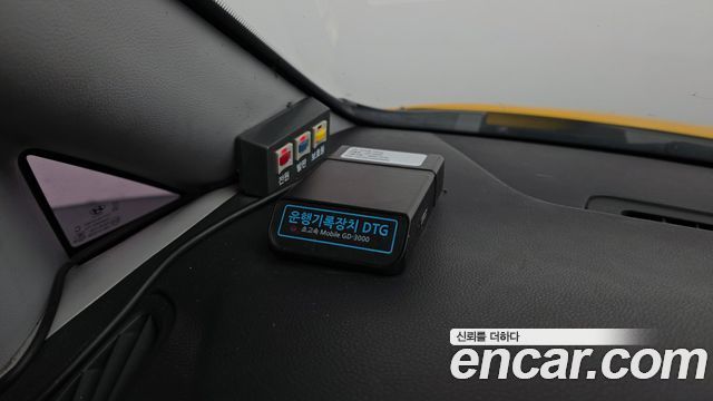Hyundai Grand Starex School Bus 2019 — фото 18