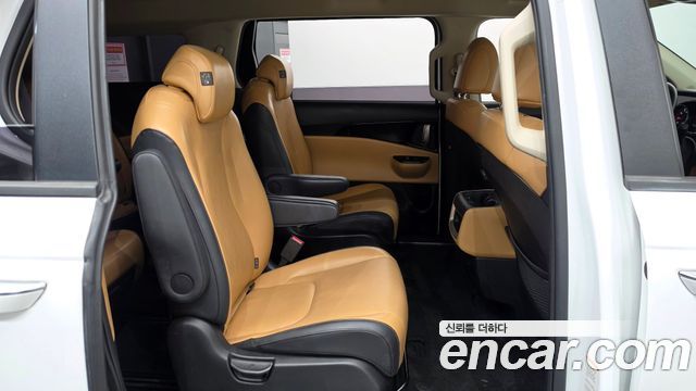 Kia Carnival (IV) Gasoline 9-Seater Prestige 2023 — фото 15