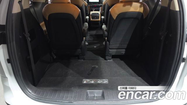 Kia Carnival (IV) Gasoline 9-Seater Prestige 2023 — фото 21