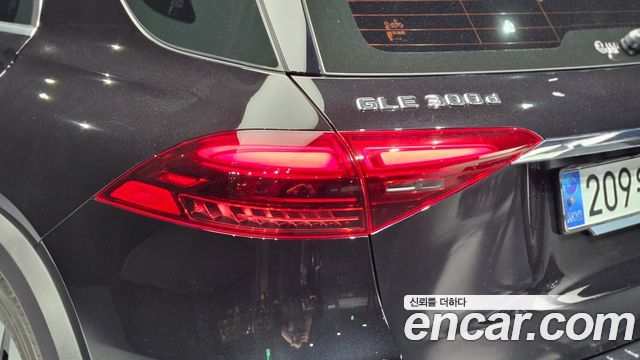 Mercedes-Benz GLE-Class (W167) GLE300d 4MATIC 2024 — фото 23