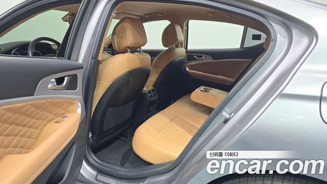 Genesis G70 Gasoline 2.0T 4WD 2022 — фото 11