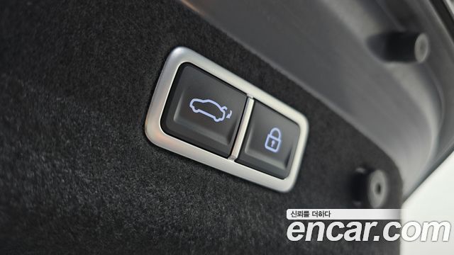 Genesis G70 Gasoline 2.0T 4WD 2022 — фото 20