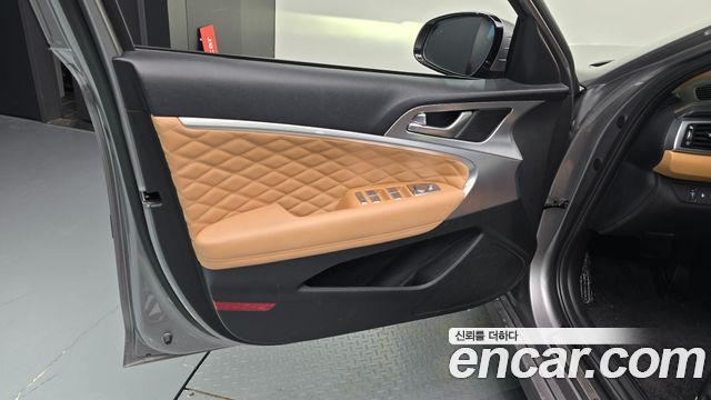 Genesis G70 Gasoline 2.0T 4WD 2022 — фото 24