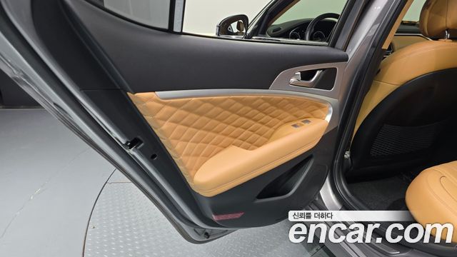 Genesis G70 Gasoline 2.0T 4WD 2022 — фото 25