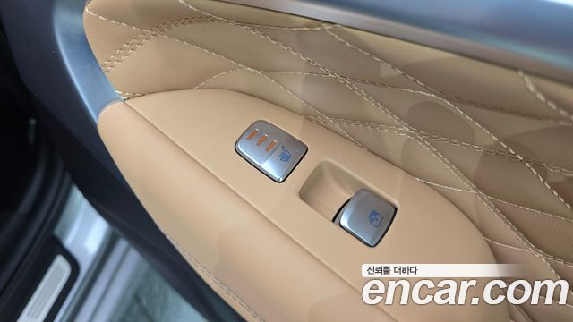 Genesis G70 Gasoline 2.0T 4WD 2022 — фото 30