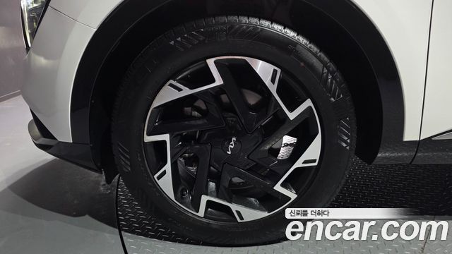Kia Sportage (V) Gasoline 1.6 Turbo 2WD Signature 2022 — фото 5