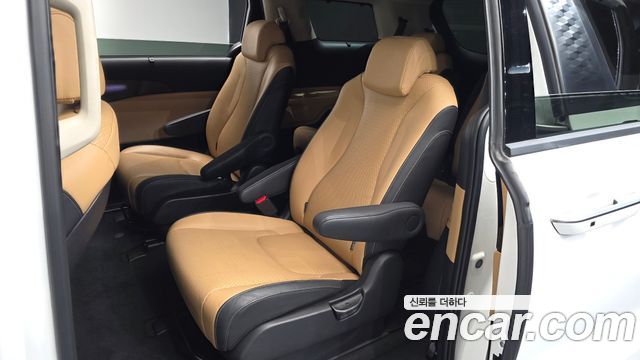 Kia Carnival (IV) Diesel 9-Seater Signature 2023 — фото 11