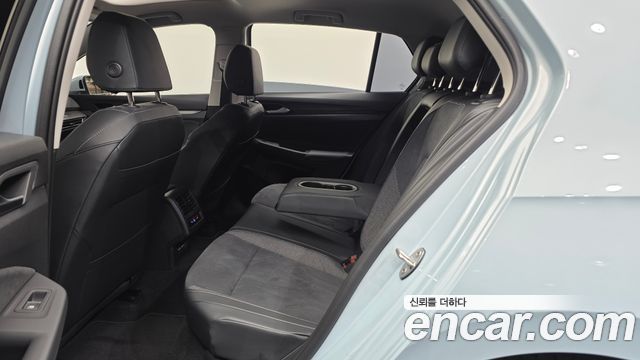 Volkswagen Golf (VIII) 2.0 TDI Prestige 2025 — фото 12