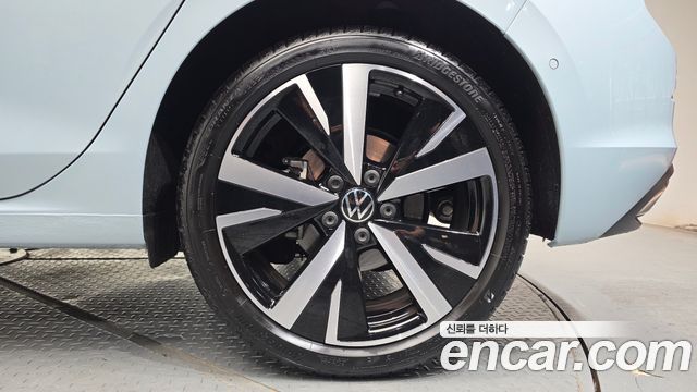 Volkswagen Golf (VIII) 2.0 TDI Prestige 2025 — фото 21