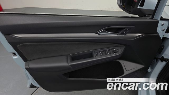 Volkswagen Golf (VIII) 2.0 TDI Prestige 2025 — фото 24