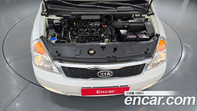 Kia Carnival R Grand Carnival GLX Premium 2012 — фото 6