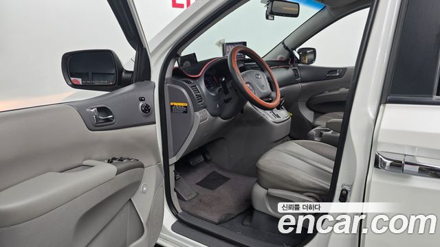 Kia Carnival R Grand Carnival GLX Premium 2012 — фото 10