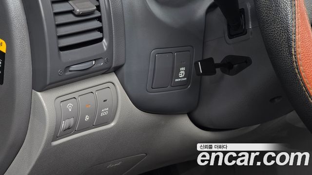 Kia Carnival R Grand Carnival GLX Premium 2012 — фото 17