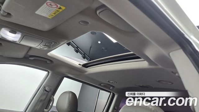 Kia Carnival R Grand Carnival GLX Premium 2012 — фото 24