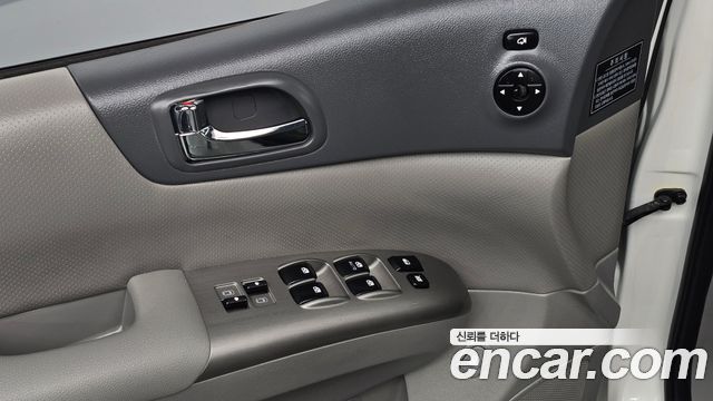 Kia Carnival R Grand Carnival GLX Premium 2012 — фото 33