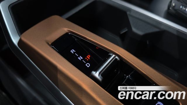 KG Mobility (SsangYong) Torres EVX E7 2024 — фото 9