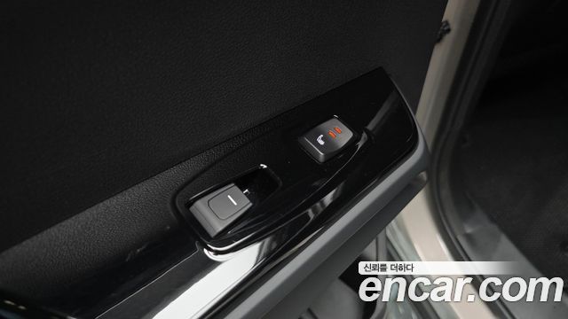 KG Mobility (SsangYong) Torres EVX E7 2024 — фото 18
