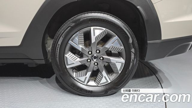 KG Mobility (SsangYong) Torres EVX E7 2024 — фото 21