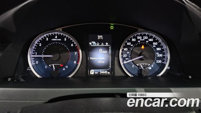 Toyota Camry 2.5 XLE 2015 — фото 8