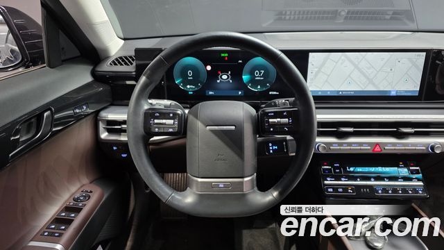 Hyundai Grandeur (GN7) 2,5 Gasoline 2WD Exclusive 2023 — фото 13