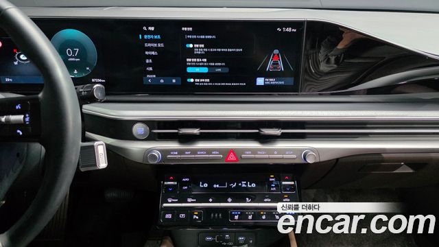 Hyundai Grandeur (GN7) 2,5 Gasoline 2WD Exclusive 2023 — фото 14