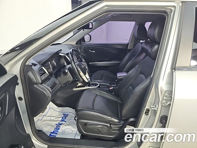 KG Mobility (SsangYong) Tivoli LX 2WD DLX 2015 — фото 15