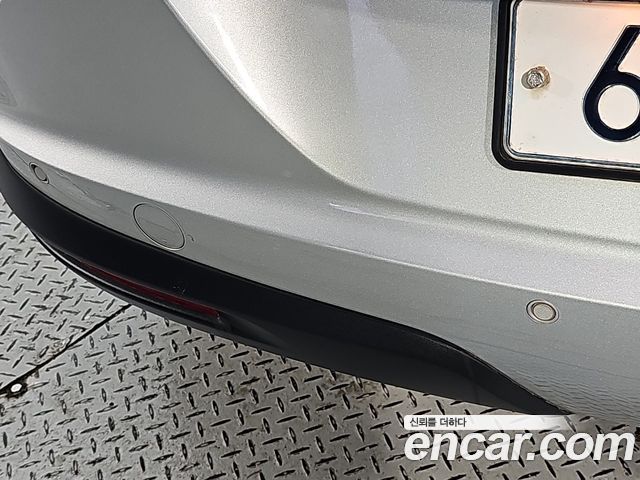 KG Mobility (SsangYong) Tivoli LX 2WD DLX 2015 — фото 17