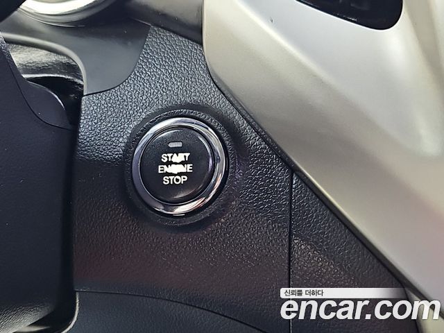 KG Mobility (SsangYong) Tivoli LX 2WD DLX 2015 — фото 20