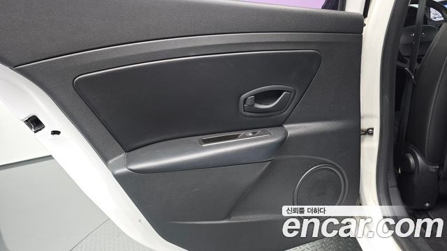 Renault Korea SM3 Neo SE 2016 — фото 25