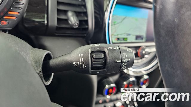 MINI Cooper HIGH Third Generation 2016 — фото 19