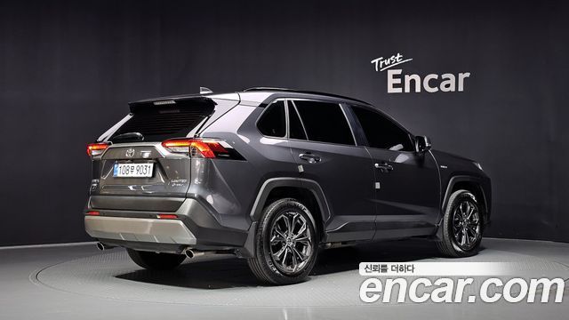 Toyota RAV4 (V) 2,5 4WD Hybrid LTD 2025 — фото 2