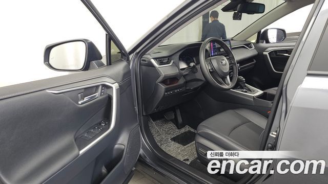 Toyota RAV4 (V) 2,5 4WD Hybrid LTD 2025 — фото 10