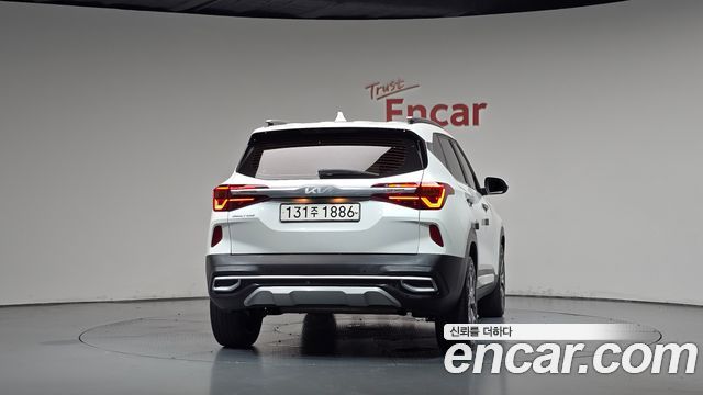 Kia Seltos Gasoline 1.6 Turbo 2WD Signature 2022 — фото 4