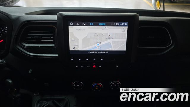 Renault Korea Master School Bus 15-Seater 2020 — фото 15