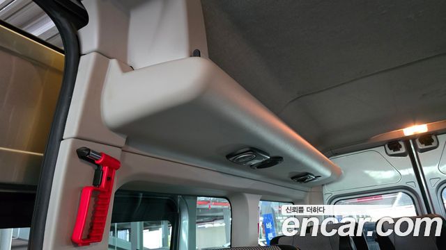 Renault Korea Master School Bus 15-Seater 2020 — фото 27