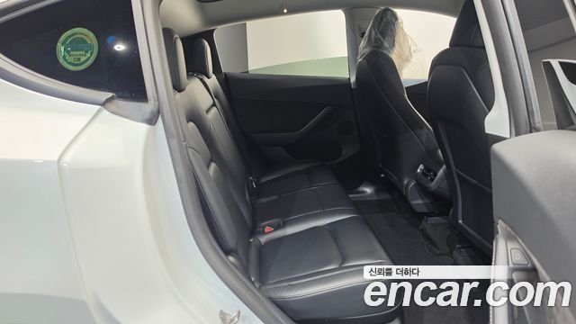 Tesla Model Y Long Range AWD 2021 — фото 11