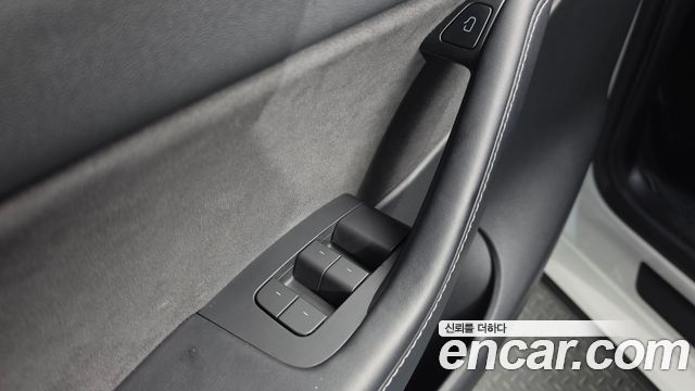 Tesla Model Y Long Range AWD 2021 — фото 20