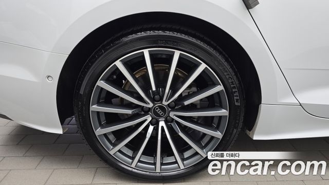 Audi A5 (F5) 40 TFSI Quattro Premium Sportback 2023 — фото 5