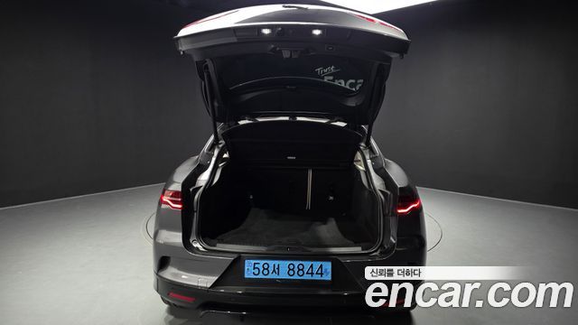 Jaguar I-PACE EV400 First Edition 2019 — фото 20