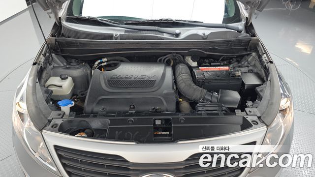 Kia Sportage R Diesel 2WD TLX High-Deluxe 2013 — фото 6